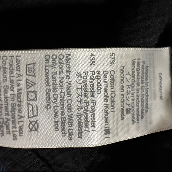 Madewell Seersucker Button-Shoulder Top - Picture 9 of 10